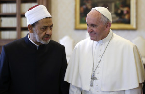Pope Francis meets Sunni Imam at Vatican